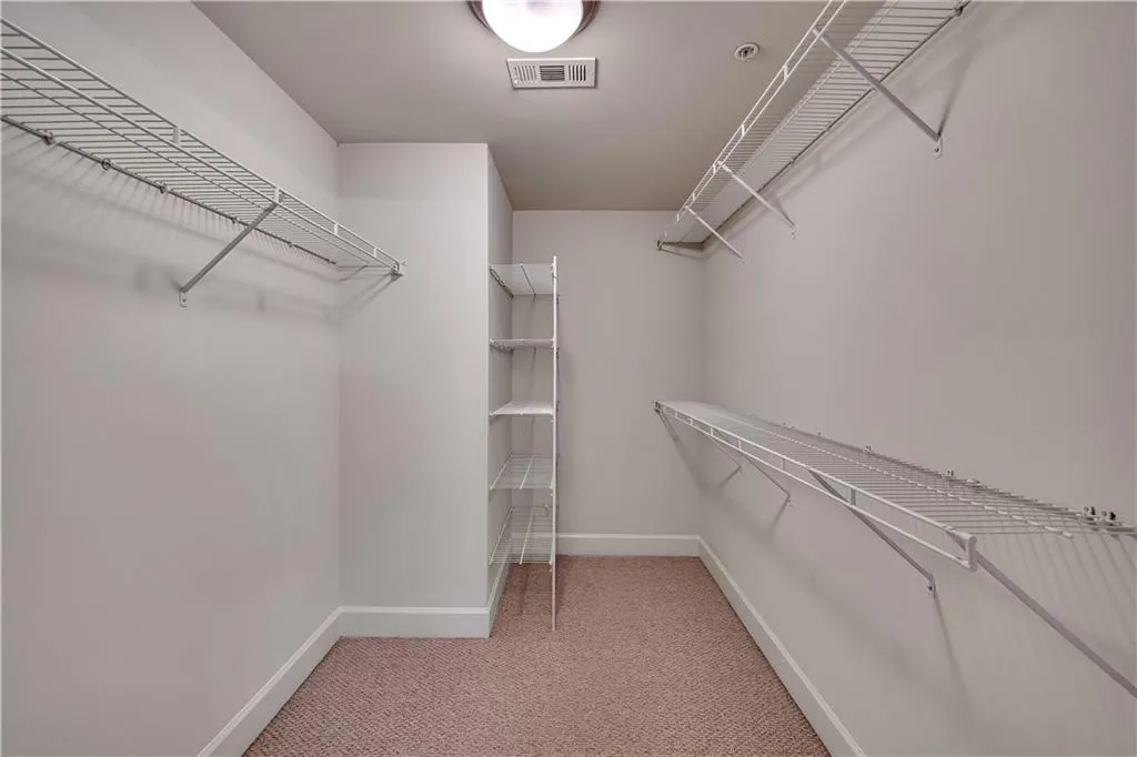 1390 Dutch Valley Place Ne, Atlanta, Georgia 30324, 2 Bedrooms Bedrooms, ,2 BathroomsBathrooms,Residential,For Sale,1390 Dutch Valley Place Ne,7619453