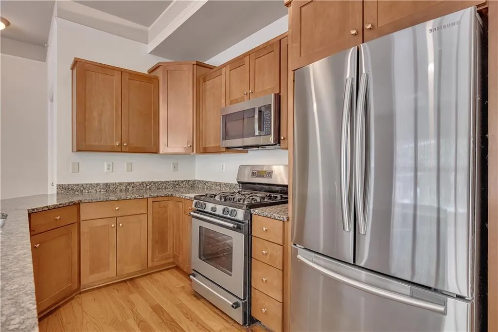 1390 Dutch Valley Place Ne, Atlanta, Georgia 30324, 2 Bedrooms Bedrooms, ,2 BathroomsBathrooms,Residential,For Sale,1390 Dutch Valley Place Ne,7619453