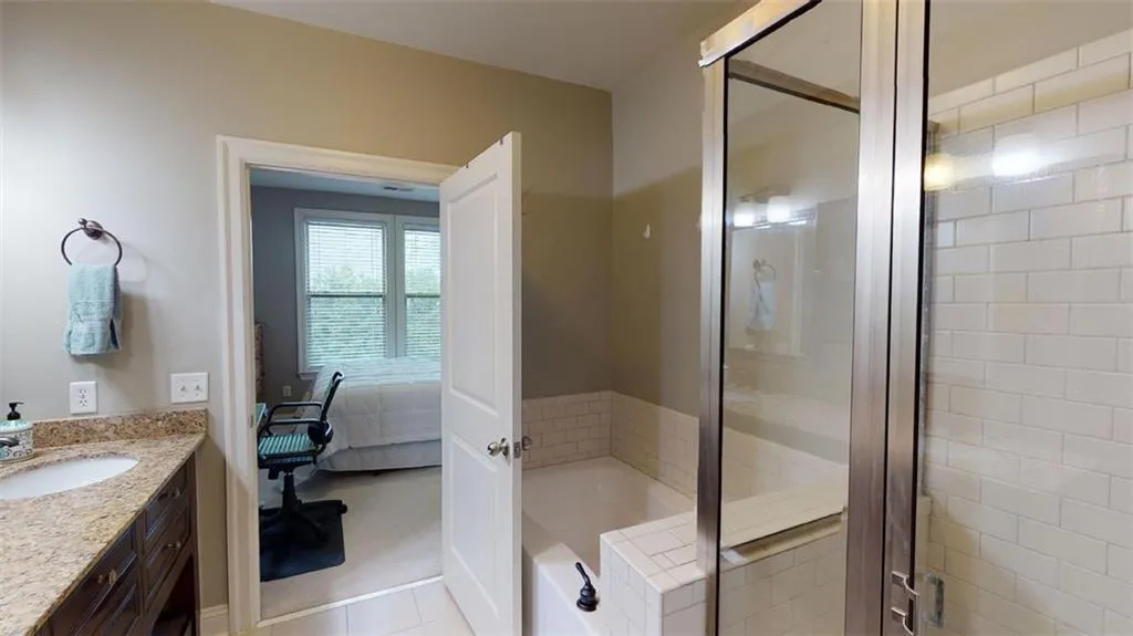 901 Abernathy Road Unit 6270, Atlanta, Georgia 30328, 2 Bedrooms Bedrooms, ,2 BathroomsBathrooms,Residential,Sold,901 Abernathy Road Unit 6270,6938127