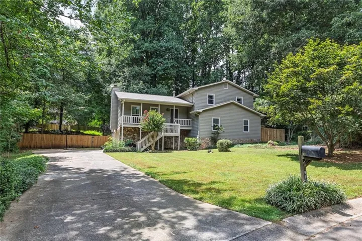 917 Andover Court, Woodstock, Georgia 30188