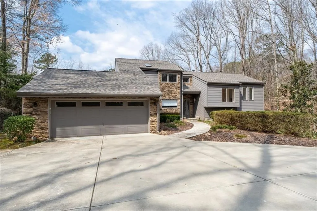8700 The Fifth Green, Atlanta, Georgia 30350, 4 Bedrooms Bedrooms, ,3 BathroomsBathrooms,Residential,Sold,8700 The Fifth Green,7532459