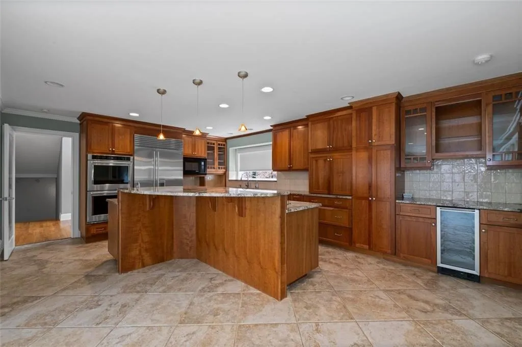 8700 The Fifth Green, Atlanta, Georgia 30350, 4 Bedrooms Bedrooms, ,3 BathroomsBathrooms,Residential,Sold,8700 The Fifth Green,7532459