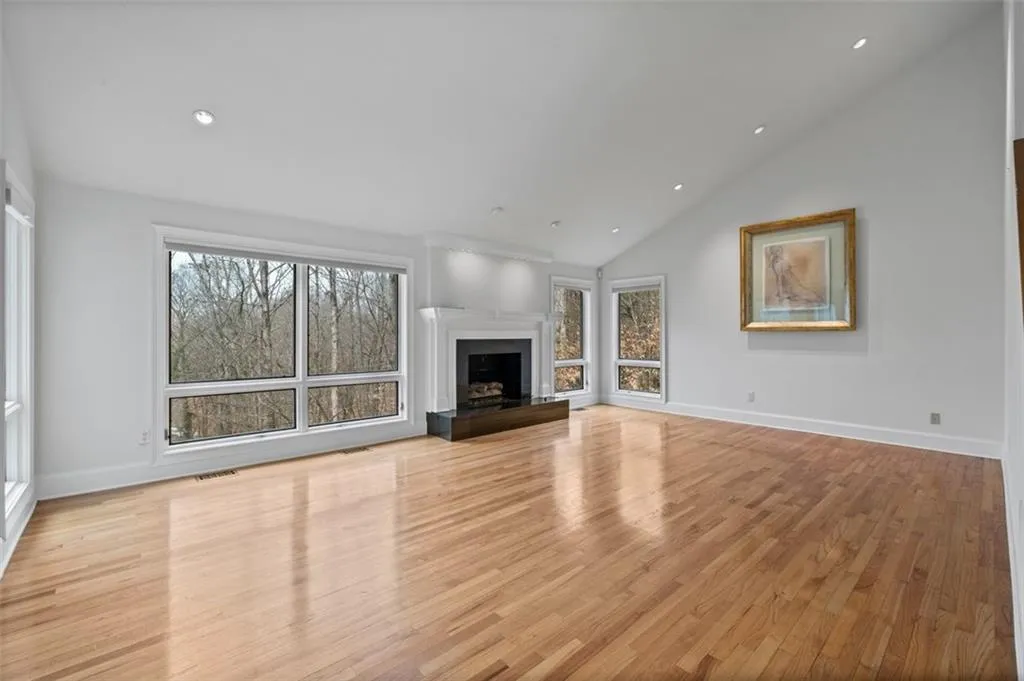 8700 The Fifth Green, Atlanta, Georgia 30350, 4 Bedrooms Bedrooms, ,3 BathroomsBathrooms,Residential,Sold,8700 The Fifth Green,7532459