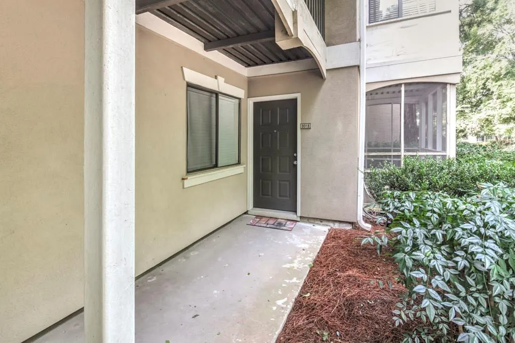 2015 Wingate Way, Sandy Springs, Georgia 30350, 2 Bedrooms Bedrooms, ,2 BathroomsBathrooms,Residential,Sold,2015 Wingate Way,5908009