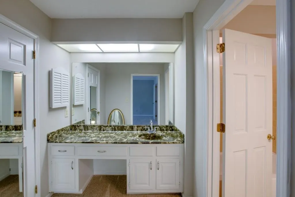 337 The Chace Ne, Sandy Springs, Georgia 30328, 3 Bedrooms Bedrooms, ,3 BathroomsBathrooms,Residential,Sold,337 The Chace Ne,5844548