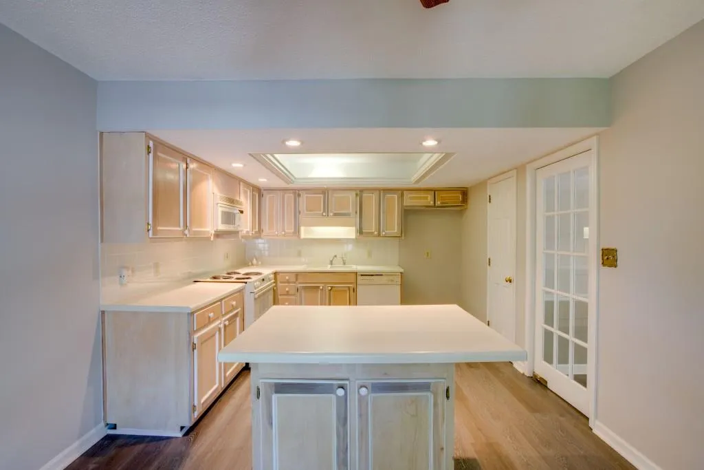 337 The Chace Ne, Sandy Springs, Georgia 30328, 3 Bedrooms Bedrooms, ,3 BathroomsBathrooms,Residential,Sold,337 The Chace Ne,5844548