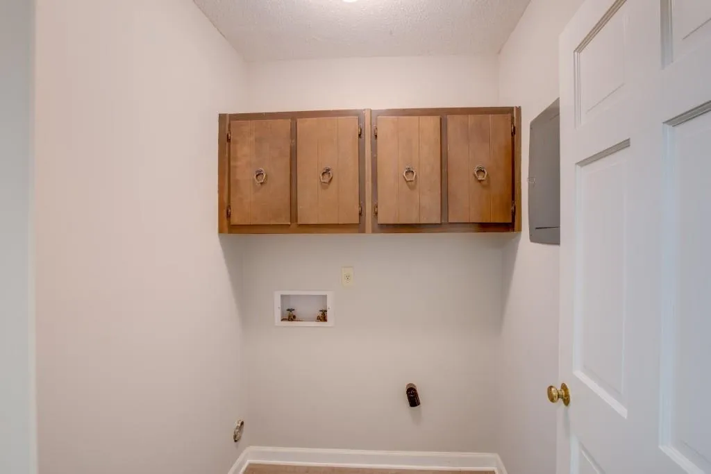 337 The Chace Ne, Sandy Springs, Georgia 30328, 3 Bedrooms Bedrooms, ,3 BathroomsBathrooms,Residential,Sold,337 The Chace Ne,5844548