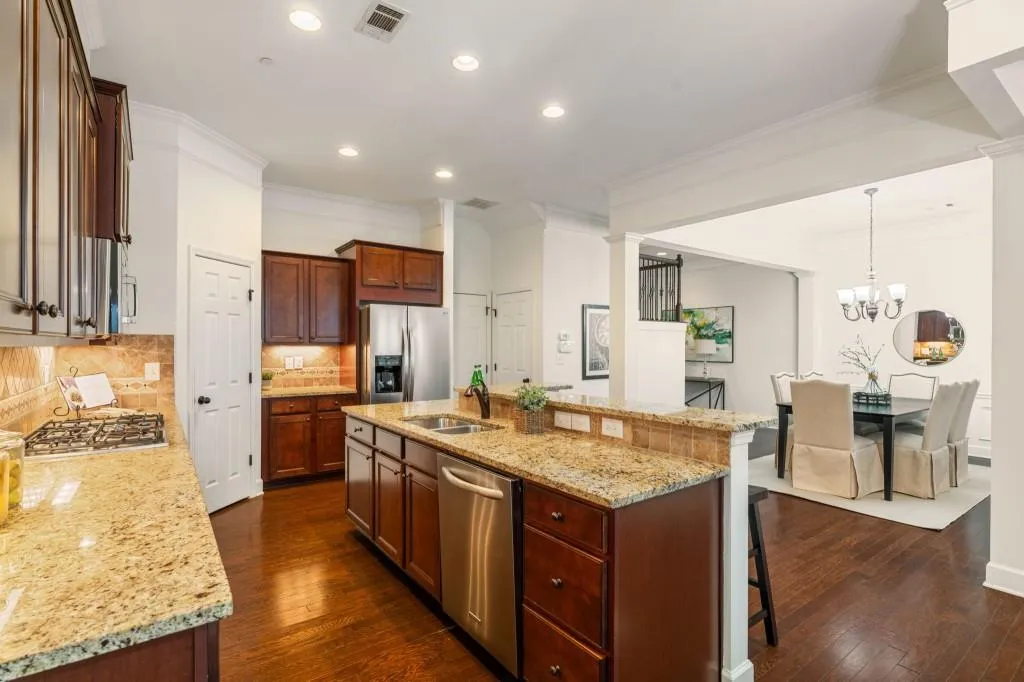 Stainless Steel Appliances Convey With Home!