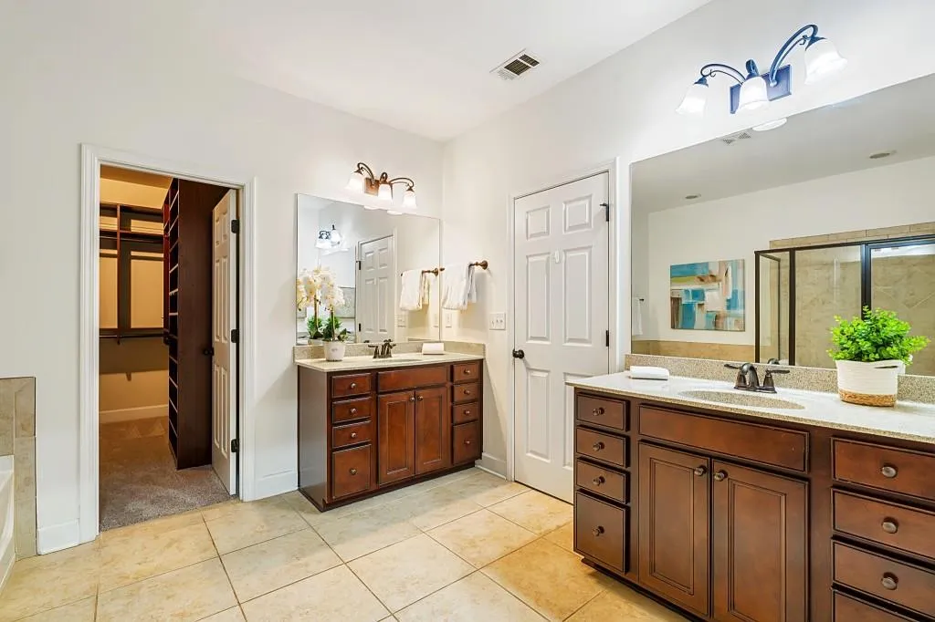 Plenty Of Room For Your Morning Routine!