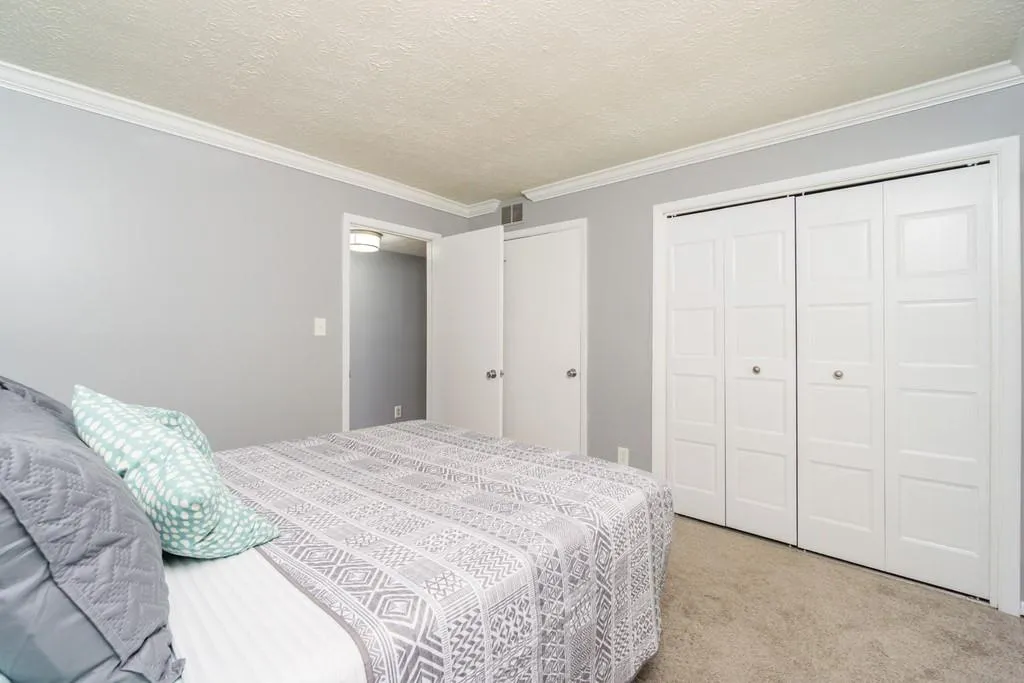 5147 Roswell Road Unit 10, Atlanta, Georgia 30342, 2 Bedrooms Bedrooms, ,1 BathroomBathrooms,Residential,Sold,5147 Roswell Road Unit 10,6740084