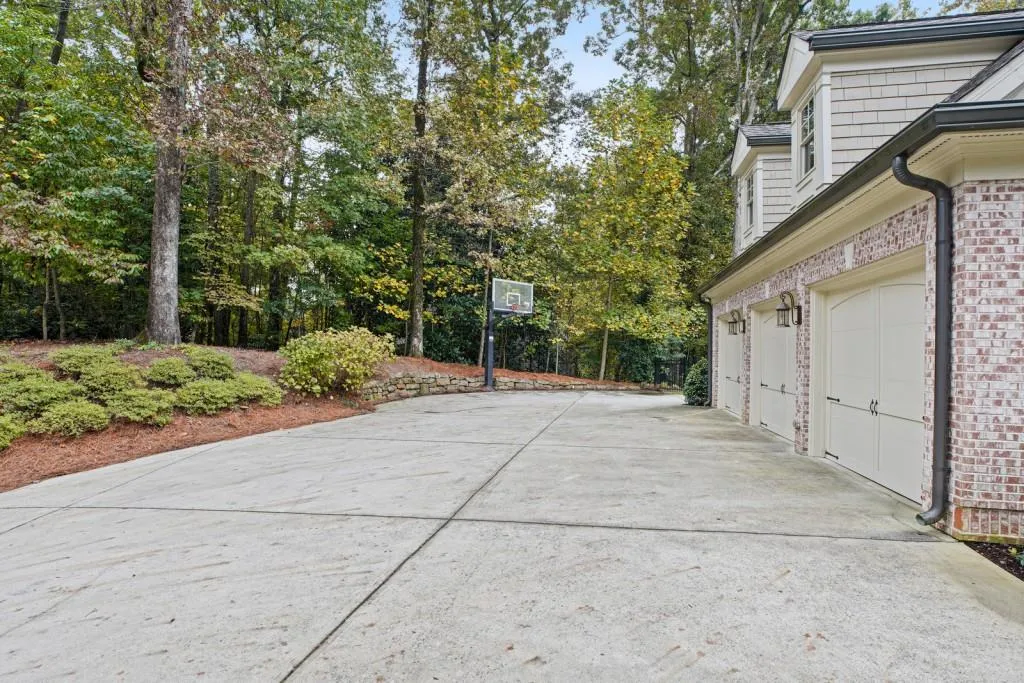 5230 Long Island Drive, Atlanta, Georgia 30327, 6 Bedrooms Bedrooms, ,6 BathroomsBathrooms,Residential,Sold,5230 Long Island Drive,6802895