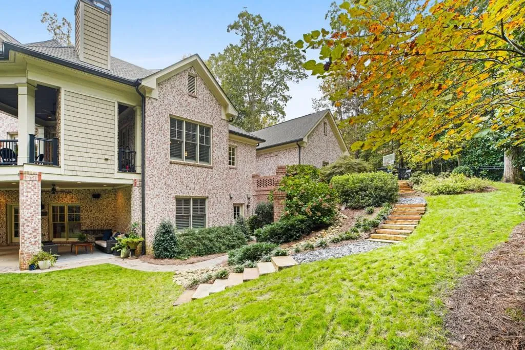 5230 Long Island Drive, Atlanta, Georgia 30327, 6 Bedrooms Bedrooms, ,6 BathroomsBathrooms,Residential,Sold,5230 Long Island Drive,6802895