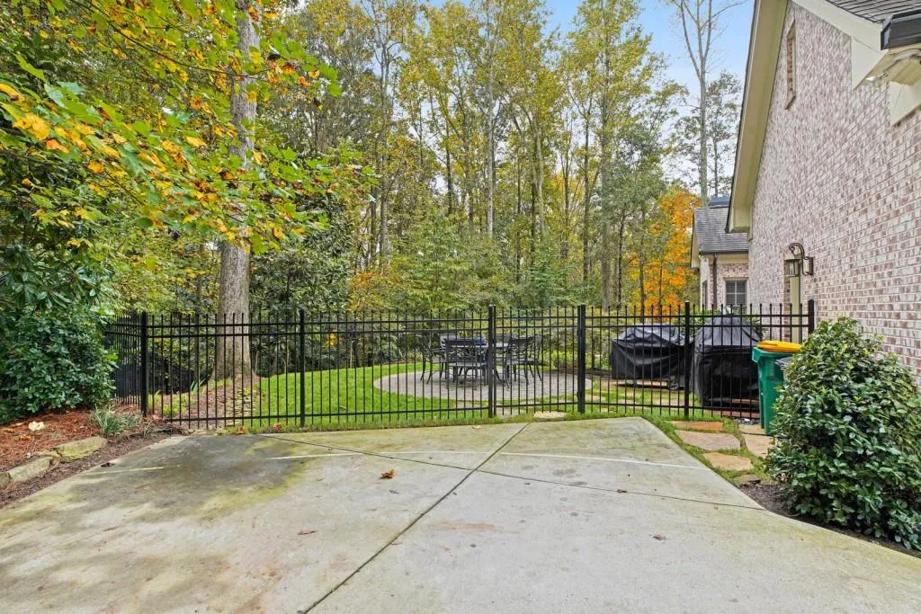 5230 Long Island Drive, Atlanta, Georgia 30327, 6 Bedrooms Bedrooms, ,6 BathroomsBathrooms,Residential,Sold,5230 Long Island Drive,6802895