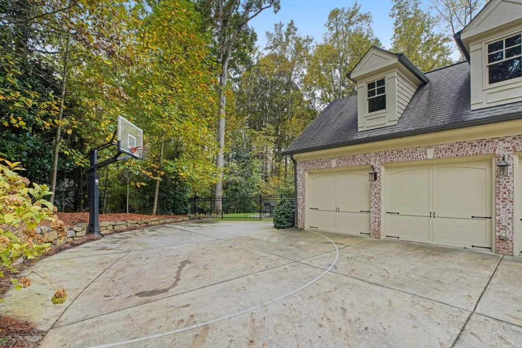 5230 Long Island Drive, Atlanta, Georgia 30327, 6 Bedrooms Bedrooms, ,6 BathroomsBathrooms,Residential,Sold,5230 Long Island Drive,6802895