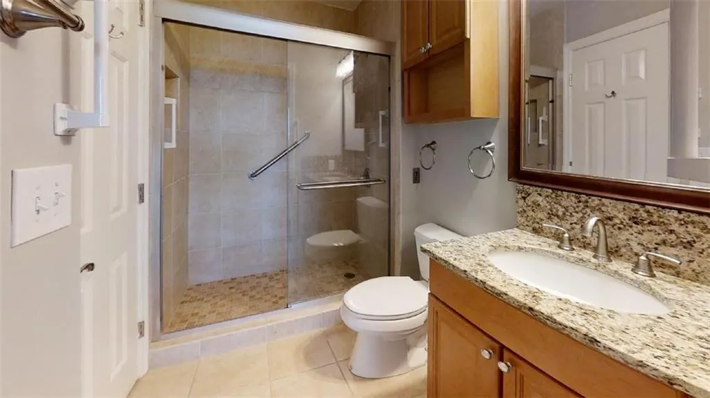 300 Johnson Ferry Road Ne Unit A913, Sandy Springs, Georgia 30328, 1 Bedroom Bedrooms, ,1 BathroomBathrooms,Residential,Sold,300 Johnson Ferry Road Ne Unit A913,7032175