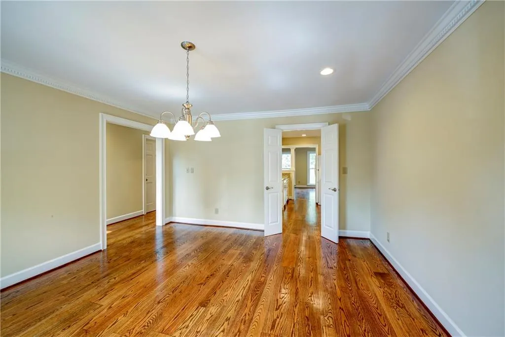 202 Ansley Villa Drive Ne Unit 202, Atlanta, Georgia 30324, 3 Bedrooms Bedrooms, ,3 BathroomsBathrooms,Residential,Sold,202 Ansley Villa Drive Ne Unit 202,5583818