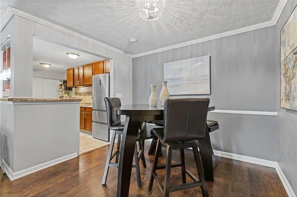 725 Dalrymple Road Unit 5c, Atlanta, Georgia 30328, 2 Bedrooms Bedrooms, ,2 BathroomsBathrooms,Residential,Sold,725 Dalrymple Road Unit 5c,7501967