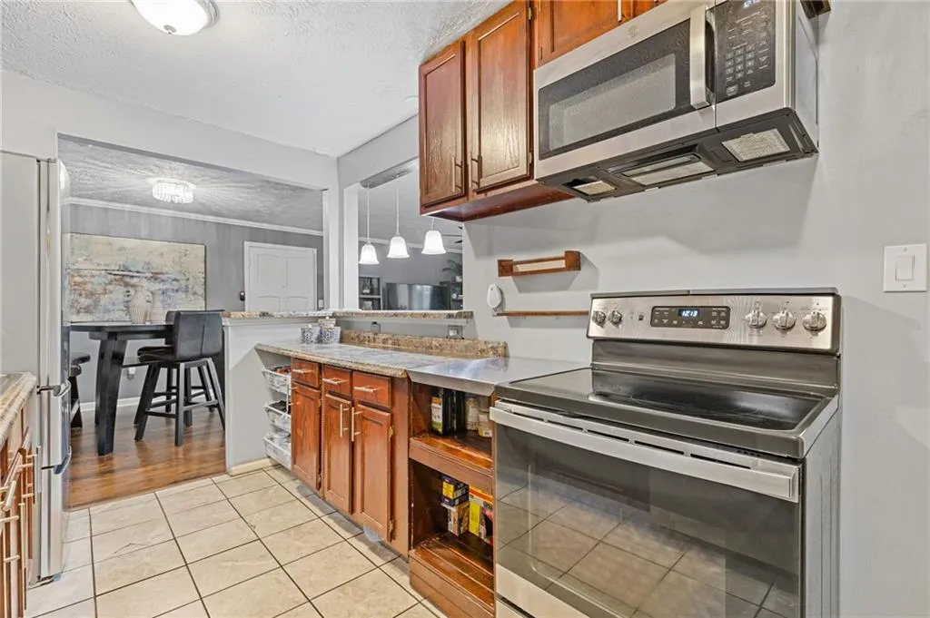 725 Dalrymple Road Unit 5c, Atlanta, Georgia 30328, 2 Bedrooms Bedrooms, ,2 BathroomsBathrooms,Residential,Sold,725 Dalrymple Road Unit 5c,7501967