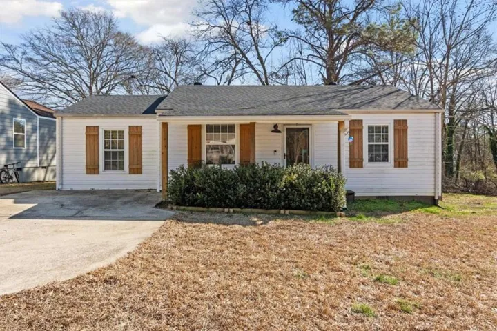 120 Adamson Drive, Carrollton, Georgia 30117