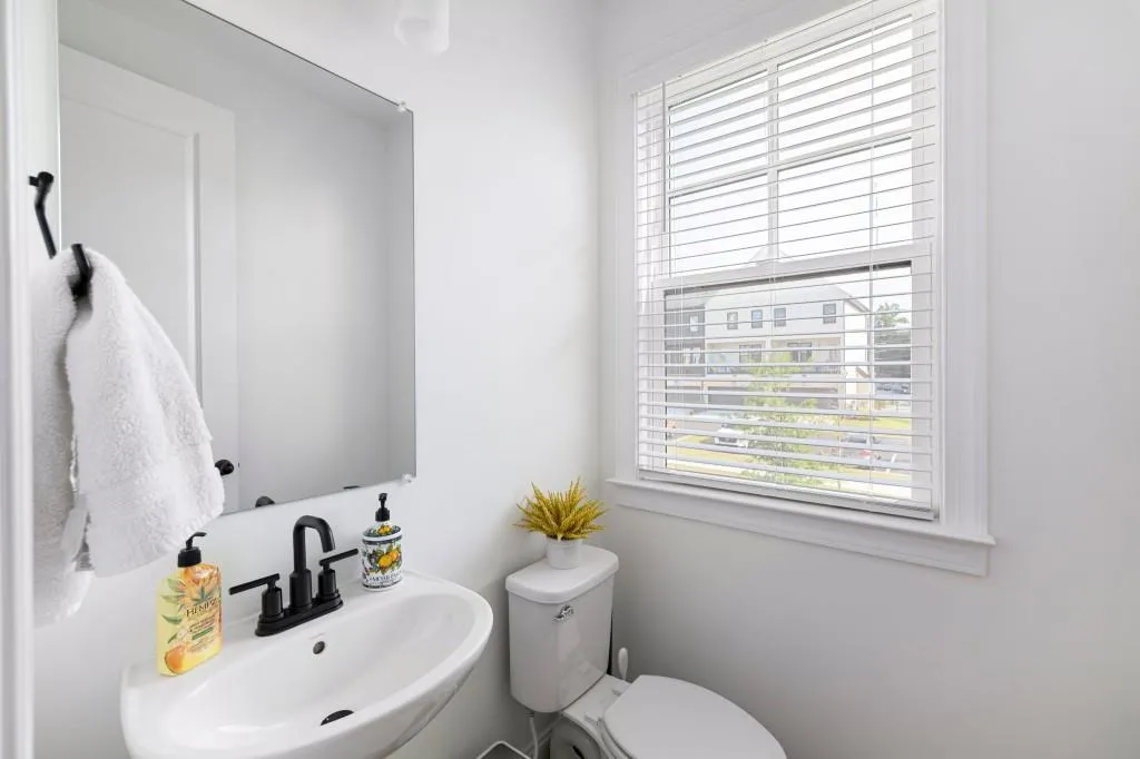 6639 Beacon Drive Unit 339, Sandy Springs, Georgia 30328, 3 Bedrooms Bedrooms, ,3 BathroomsBathrooms,Residential,Sold,6639 Beacon Drive Unit 339,7229745