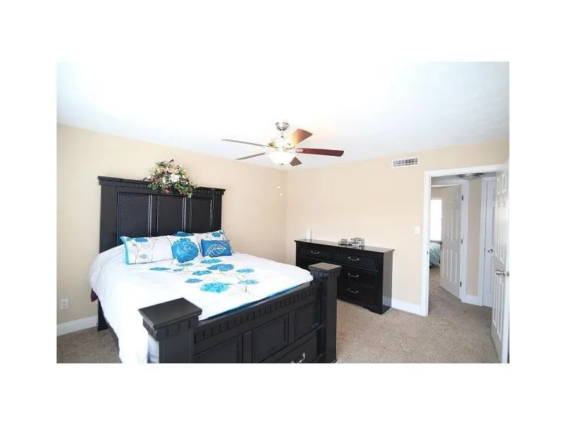 6980 Roswell Road Ne Unit M3, Atlanta, Georgia 30328, 3 Bedrooms Bedrooms, ,2 BathroomsBathrooms,Residential,Sold,6980 Roswell Road Ne Unit M3,5825953