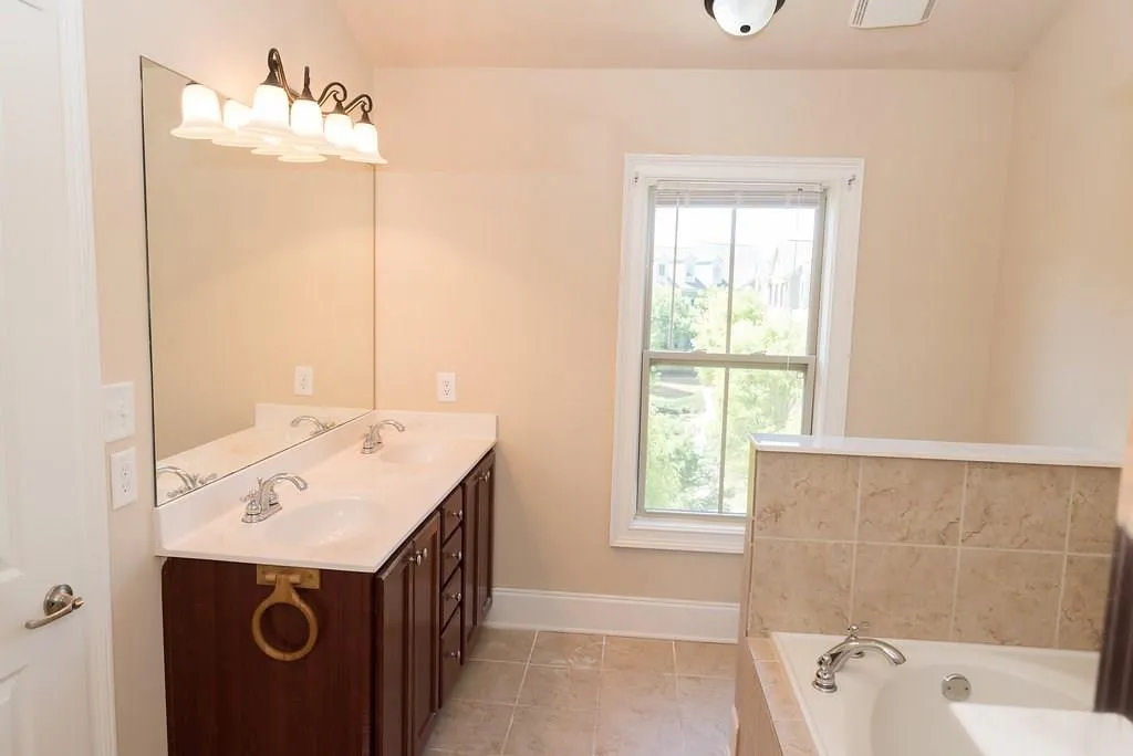849 Perennial Drive, Sandy Springs, Georgia 30328, 3 Bedrooms Bedrooms, ,2 BathroomsBathrooms,Residential,Sold,849 Perennial Drive,5661920