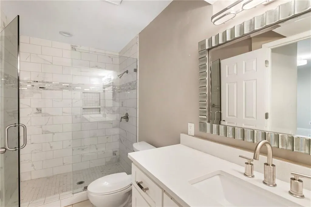 19 Arpege Way Nw, Atlanta, Georgia 30327, 2 Bedrooms Bedrooms, ,2 BathroomsBathrooms,Residential,For Sale,19 Arpege Way Nw,7610374