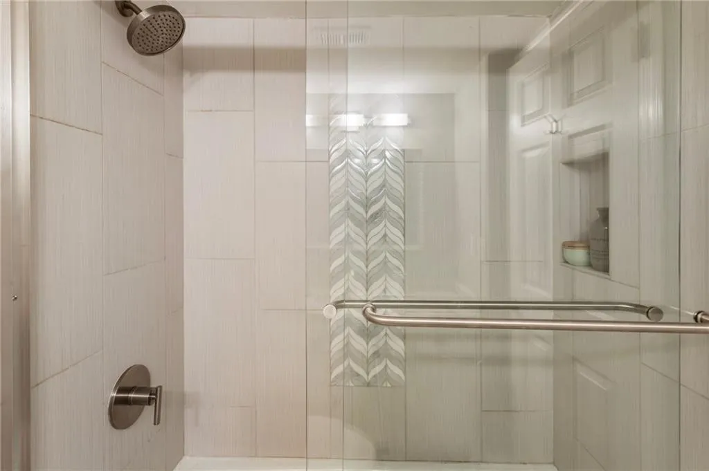 19 Arpege Way Nw, Atlanta, Georgia 30327, 2 Bedrooms Bedrooms, ,2 BathroomsBathrooms,Residential,For Sale,19 Arpege Way Nw,7610374