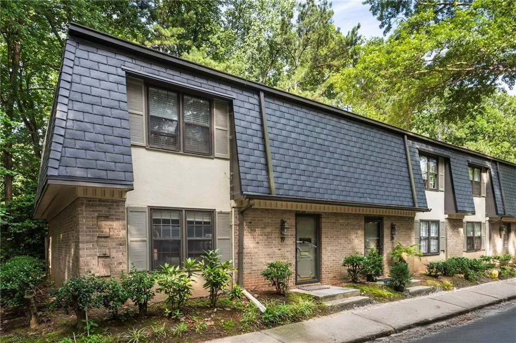 19 Arpege Way Nw, Atlanta, Georgia 30327, 2 Bedrooms Bedrooms, ,2 BathroomsBathrooms,Residential,For Sale,19 Arpege Way Nw,7610374