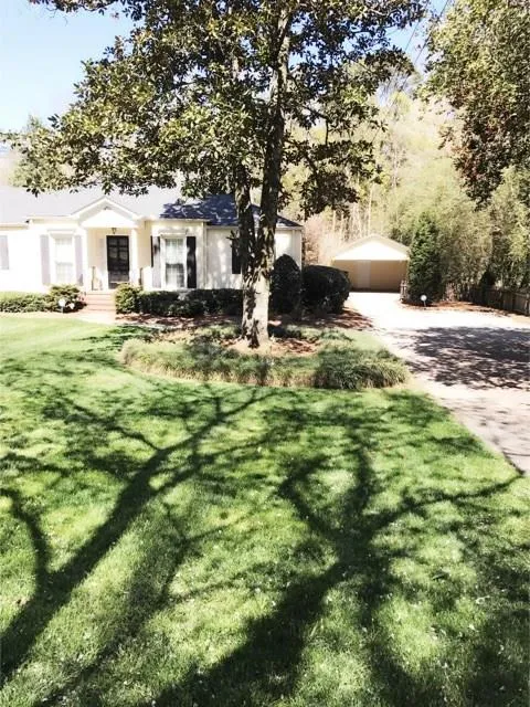 520 Mountain Way Ne, Atlanta, Georgia 30342, 4 Bedrooms Bedrooms, ,3 BathroomsBathrooms,Residential,Sold,520 Mountain Way Ne,5823322