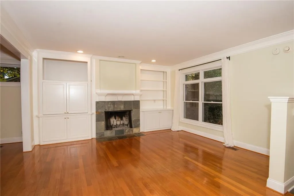 5750 Kayron Drive, Sandy Springs, Georgia 30328, 3 Bedrooms Bedrooms, ,3 BathroomsBathrooms,Residential,Sold,5750 Kayron Drive,7139902