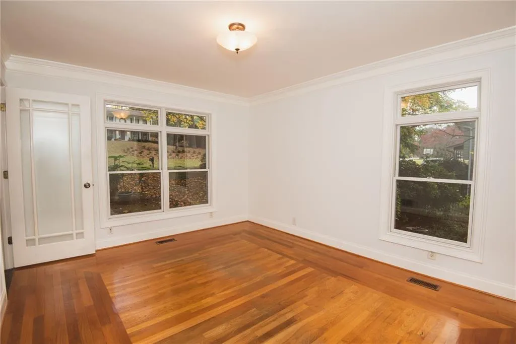 5750 Kayron Drive, Sandy Springs, Georgia 30328, 3 Bedrooms Bedrooms, ,3 BathroomsBathrooms,Residential,Sold,5750 Kayron Drive,7139902