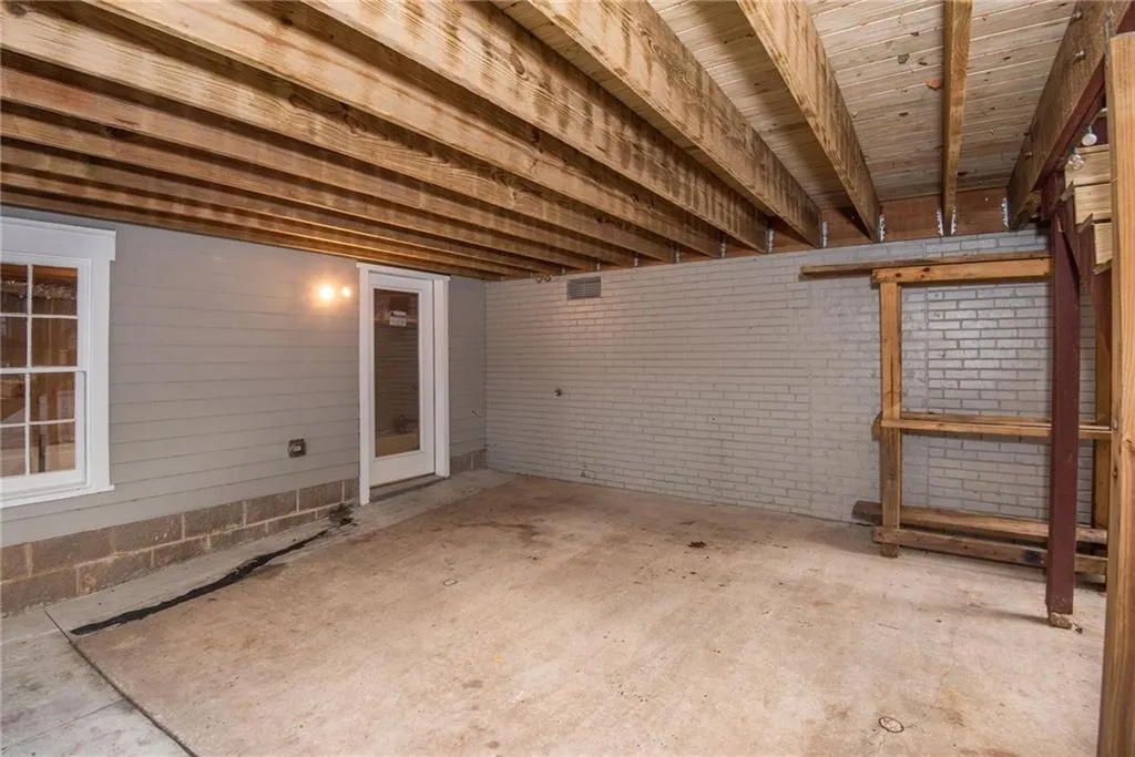 5750 Kayron Drive, Sandy Springs, Georgia 30328, 3 Bedrooms Bedrooms, ,3 BathroomsBathrooms,Residential,Sold,5750 Kayron Drive,7139902