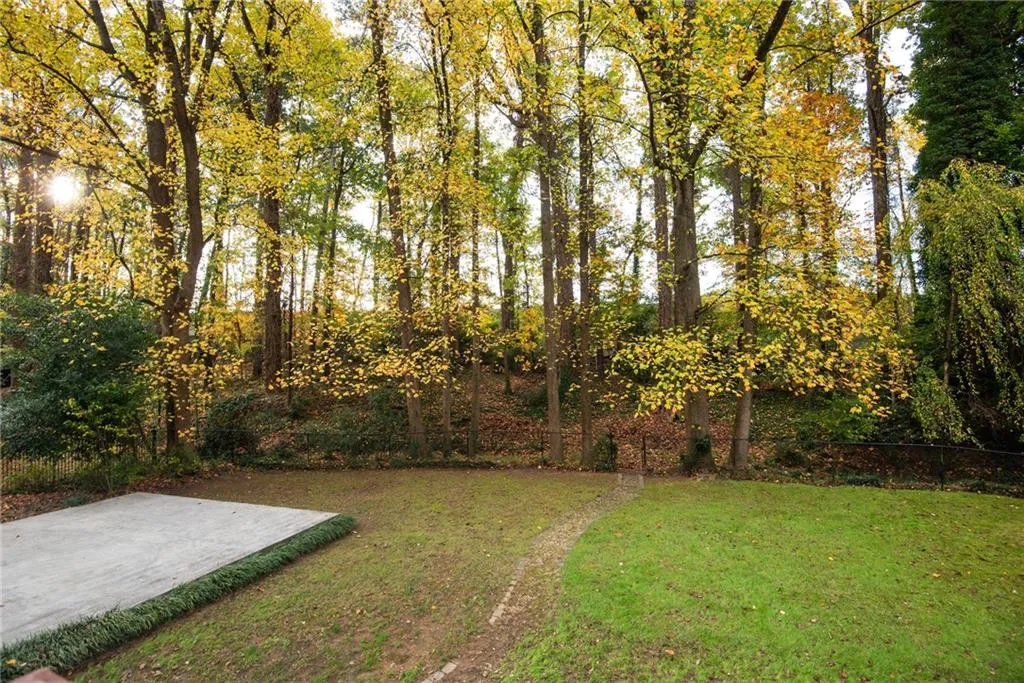 5750 Kayron Drive, Sandy Springs, Georgia 30328, 3 Bedrooms Bedrooms, ,3 BathroomsBathrooms,Residential,Sold,5750 Kayron Drive,7139902