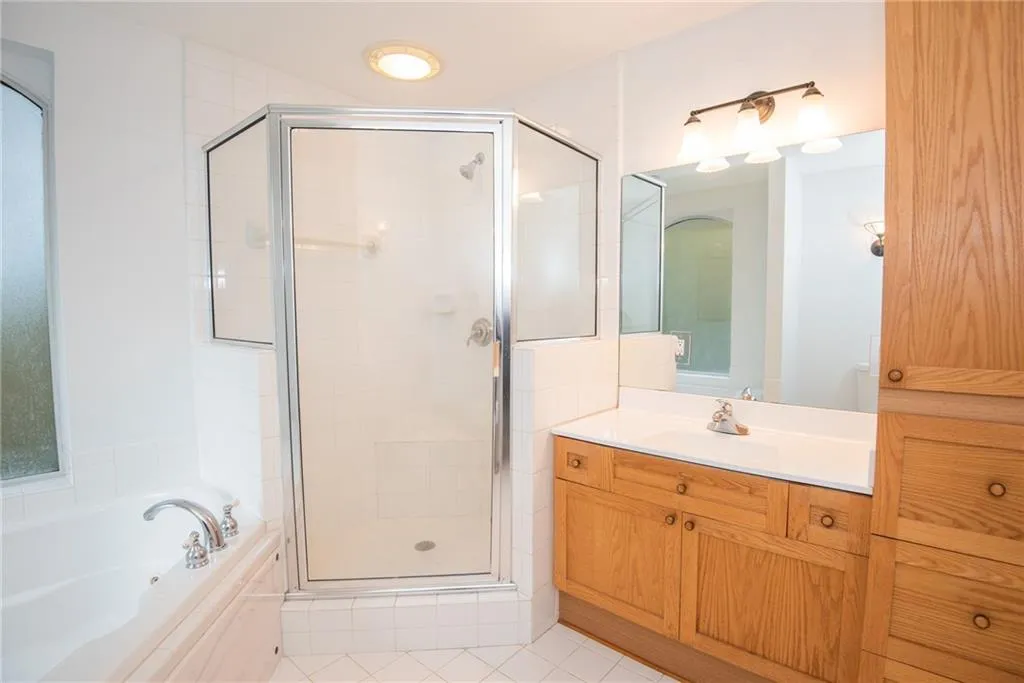 5750 Kayron Drive, Sandy Springs, Georgia 30328, 3 Bedrooms Bedrooms, ,3 BathroomsBathrooms,Residential,Sold,5750 Kayron Drive,7139902