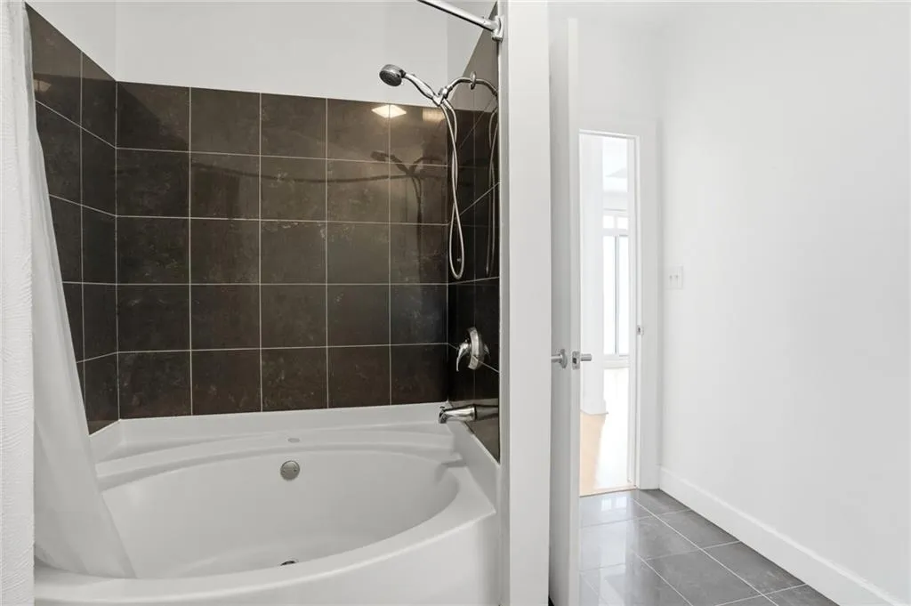 325 E Paces Ferry Road Ne Unit 1606, Atlanta, Georgia 30305, 1 Bedroom Bedrooms, 0 ,1 BathroomBathrooms,Residential,For Sale,325 E Paces Ferry Road Ne Unit 1606,7748446