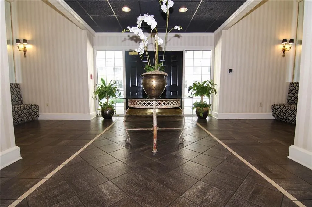 2499 Peachtree Road Ne Unit 304, Atlanta, Georgia 30305, 2 Bedrooms Bedrooms, ,2 BathroomsBathrooms,Residential,Sold,2499 Peachtree Road Ne Unit 304,5890990