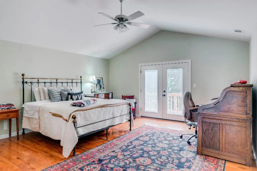 565 Tahoma Drive, Sandy Springs, Georgia 30350, 4 Bedrooms Bedrooms, ,3 BathroomsBathrooms,Residential,Sold,565 Tahoma Drive,5591536