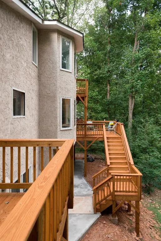 565 Tahoma Drive, Sandy Springs, Georgia 30350, 4 Bedrooms Bedrooms, ,3 BathroomsBathrooms,Residential,Sold,565 Tahoma Drive,5591536