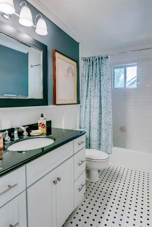 565 Tahoma Drive, Sandy Springs, Georgia 30350, 4 Bedrooms Bedrooms, ,3 BathroomsBathrooms,Residential,Sold,565 Tahoma Drive,5591536