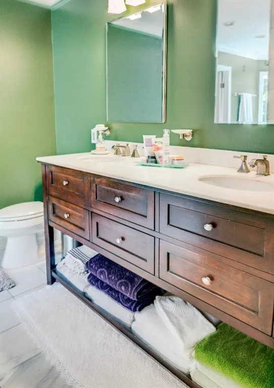 565 Tahoma Drive, Sandy Springs, Georgia 30350, 4 Bedrooms Bedrooms, ,3 BathroomsBathrooms,Residential,Sold,565 Tahoma Drive,5591536