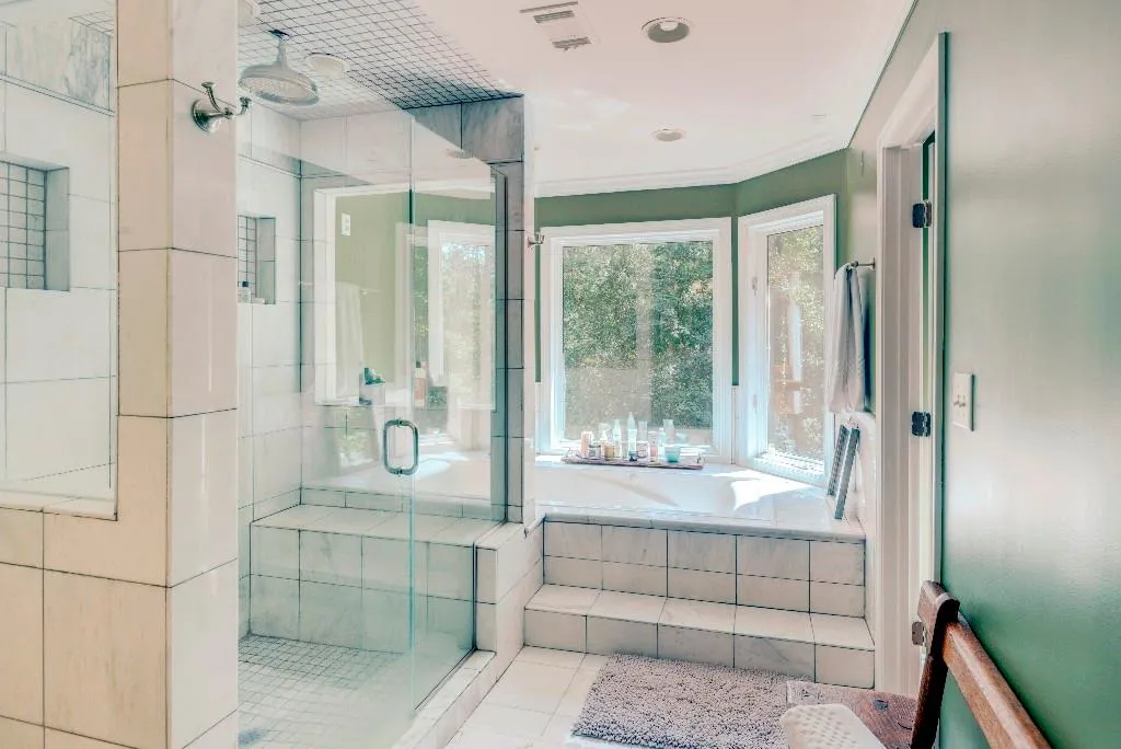 565 Tahoma Drive, Sandy Springs, Georgia 30350, 4 Bedrooms Bedrooms, ,3 BathroomsBathrooms,Residential,Sold,565 Tahoma Drive,5591536