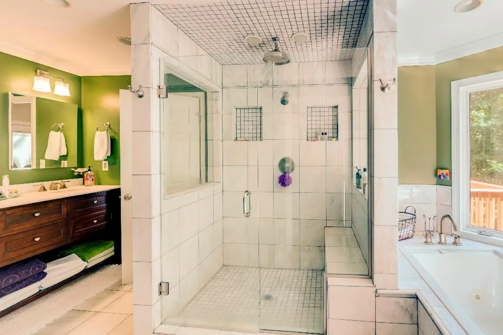 565 Tahoma Drive, Sandy Springs, Georgia 30350, 4 Bedrooms Bedrooms, ,3 BathroomsBathrooms,Residential,Sold,565 Tahoma Drive,5591536