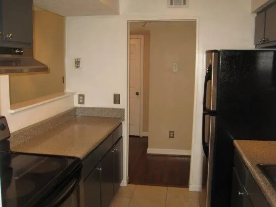 2010 Wingate Way, Sandy Springs, Georgia 30350, 1 Bedroom Bedrooms, ,1 BathroomBathrooms,Residential,Sold,2010 Wingate Way,7104455