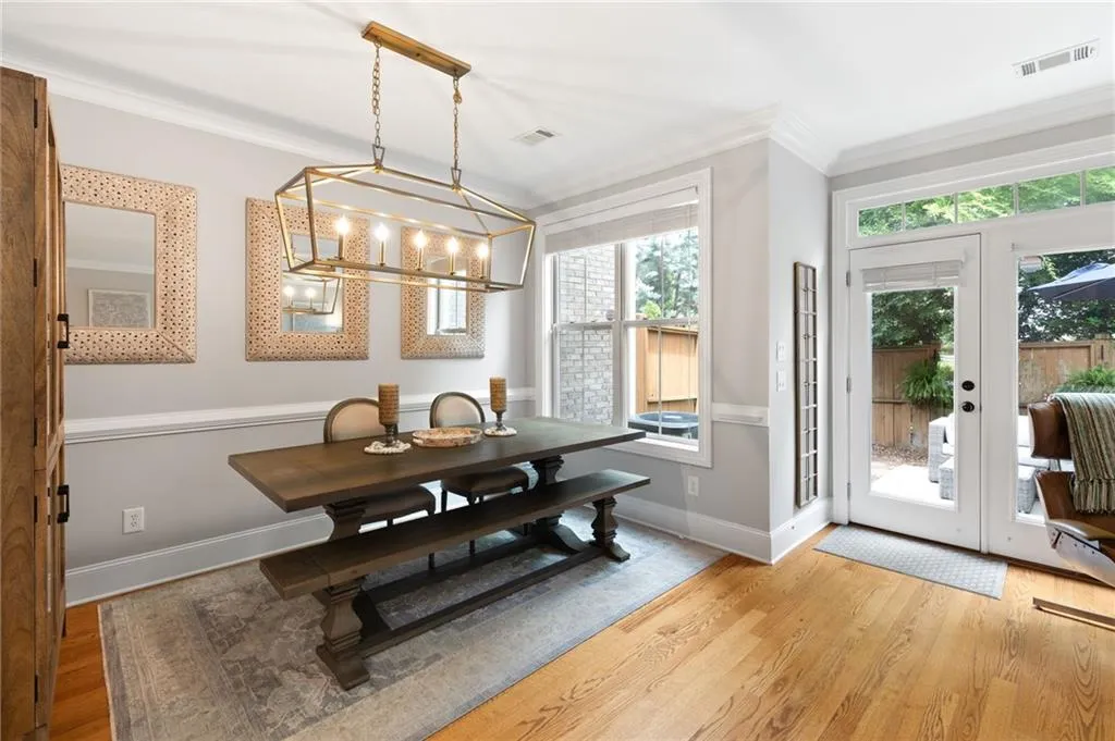 7720 Glisten Avenue Unit 295, Sandy Springs, Georgia 30328, 3 Bedrooms Bedrooms, ,2 BathroomsBathrooms,Residential,Sold,7720 Glisten Avenue Unit 295,7220726
