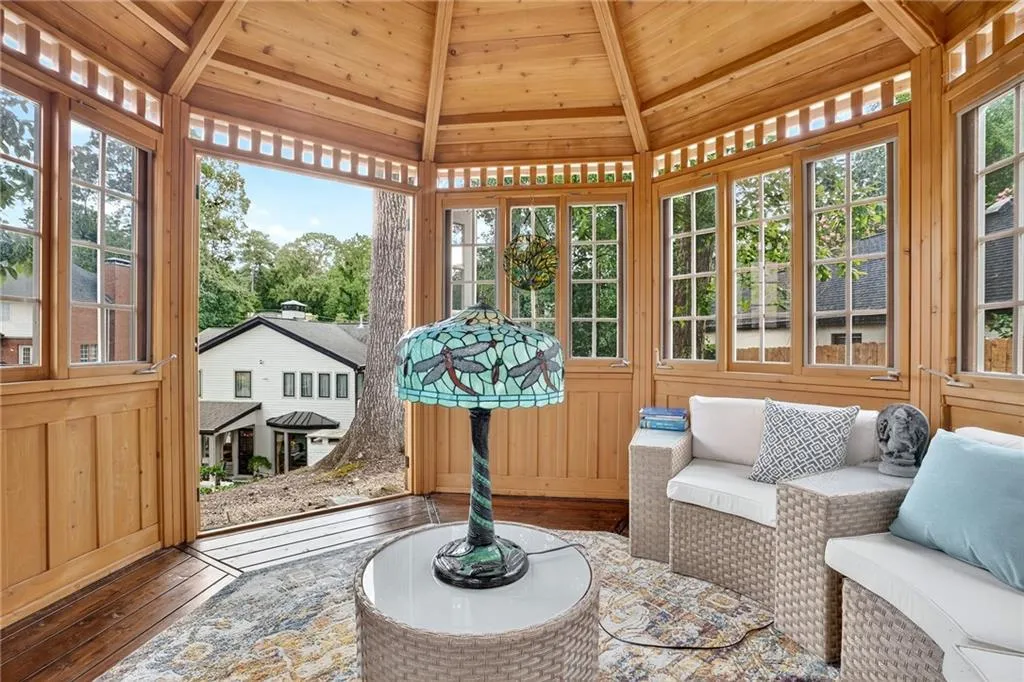3230 W Andrews Drive Nw, Atlanta, Georgia 30305, 6 Bedrooms Bedrooms, ,5 BathroomsBathrooms,Residential,For Sale,3230 W Andrews Drive Nw,7631112