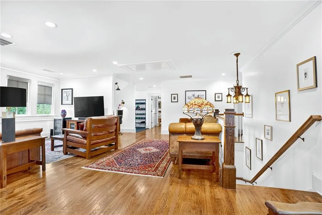 3230 W Andrews Drive Nw, Atlanta, Georgia 30305, 6 Bedrooms Bedrooms, ,5 BathroomsBathrooms,Residential,For Sale,3230 W Andrews Drive Nw,7631112