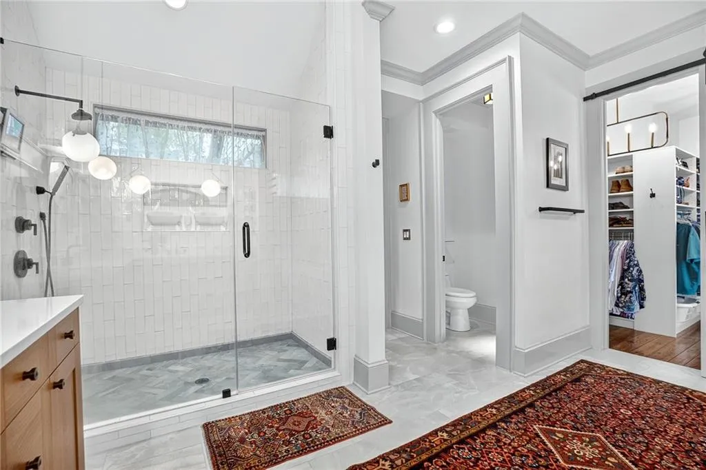 3230 W Andrews Drive Nw, Atlanta, Georgia 30305, 6 Bedrooms Bedrooms, ,5 BathroomsBathrooms,Residential,For Sale,3230 W Andrews Drive Nw,7631112