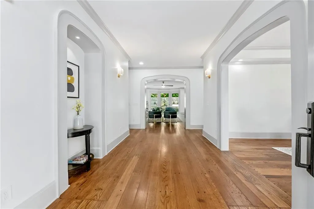 3230 W Andrews Drive Nw, Atlanta, Georgia 30305, 6 Bedrooms Bedrooms, ,5 BathroomsBathrooms,Residential,For Sale,3230 W Andrews Drive Nw,7631112