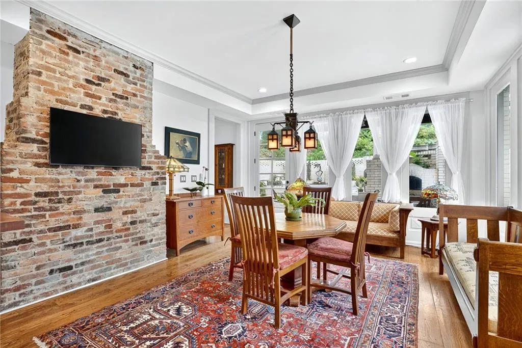3230 W Andrews Drive Nw, Atlanta, Georgia 30305, 6 Bedrooms Bedrooms, ,5 BathroomsBathrooms,Residential,For Sale,3230 W Andrews Drive Nw,7631112